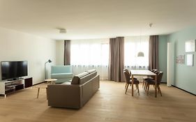 Ema House Serviced Apartments Superior Downtown